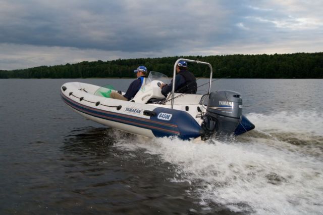 Ямаран B 390 R